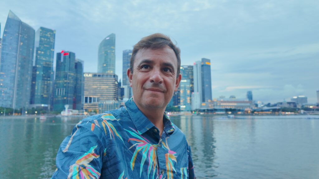 101 lugares increíbles, mis viajes increíbles. vista de la bahía de singapur, guillermo daniel garcia lu bello youtuber en la bahía de singapur